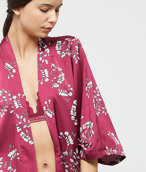 Satynowe kimono z kwiatowym nadrukiem bordowy.