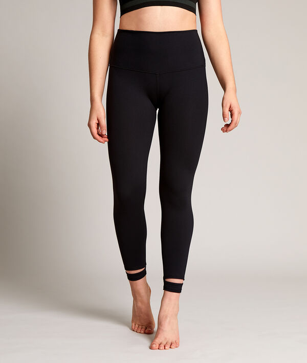 Legginsy do jogi krótkie, ozdobne detale nad kostką Legginsy do jogi krótkie, ozdobne detale nad kostką;${refinementColor}