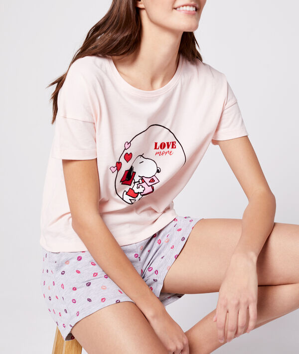 T-shirt z motywem psa Snoopy i napisem 'love more' T-shirt z motywem psa Snoopy i napisem 'love more';${refinementColor}