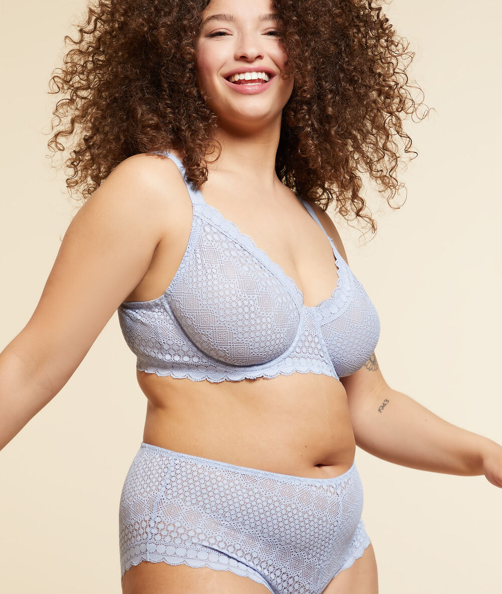 Soutien-gorge corbeille dentelle bleu.