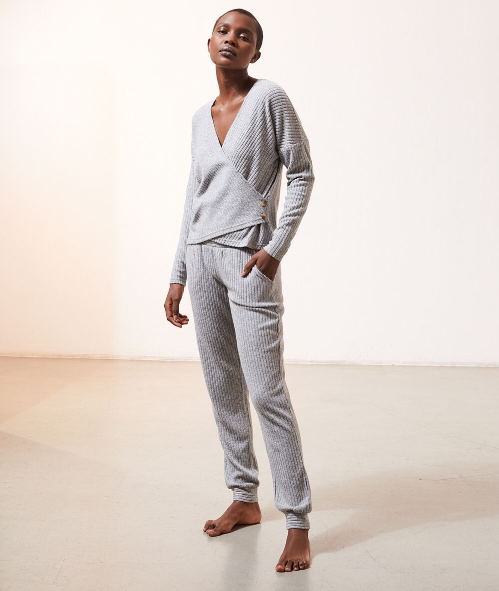 Top loungewear z dekoltem kopertowym szary.