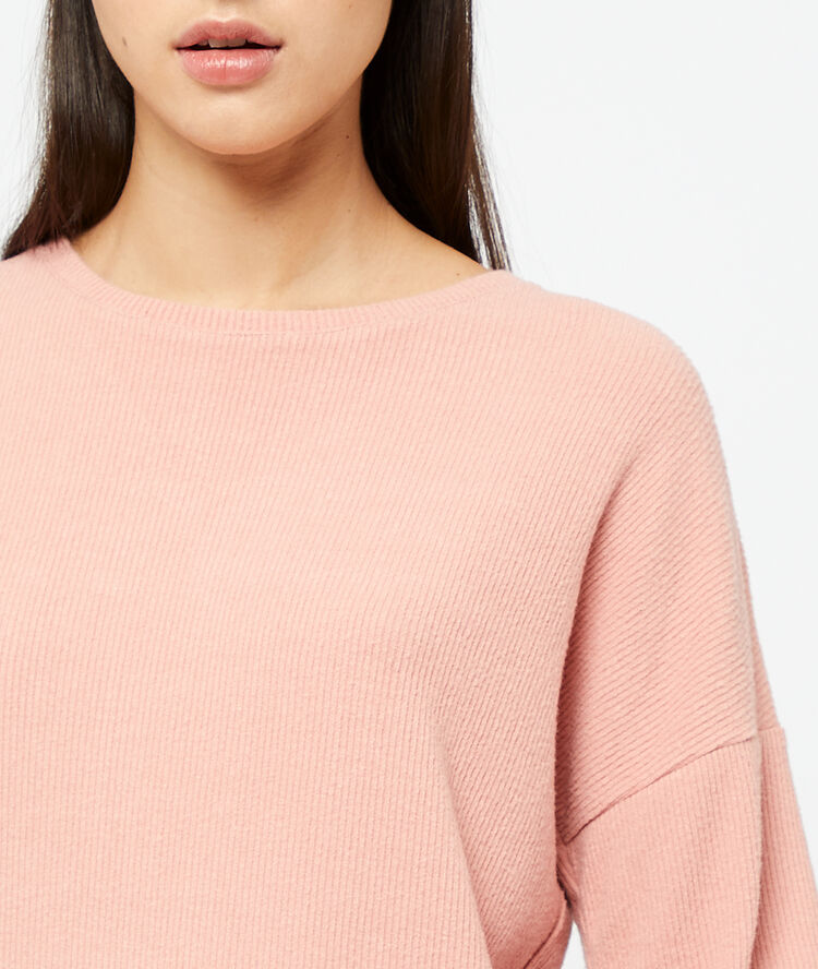 T-shirt z prążkowanego materiału z długimi rękawami pudrowy róż.
