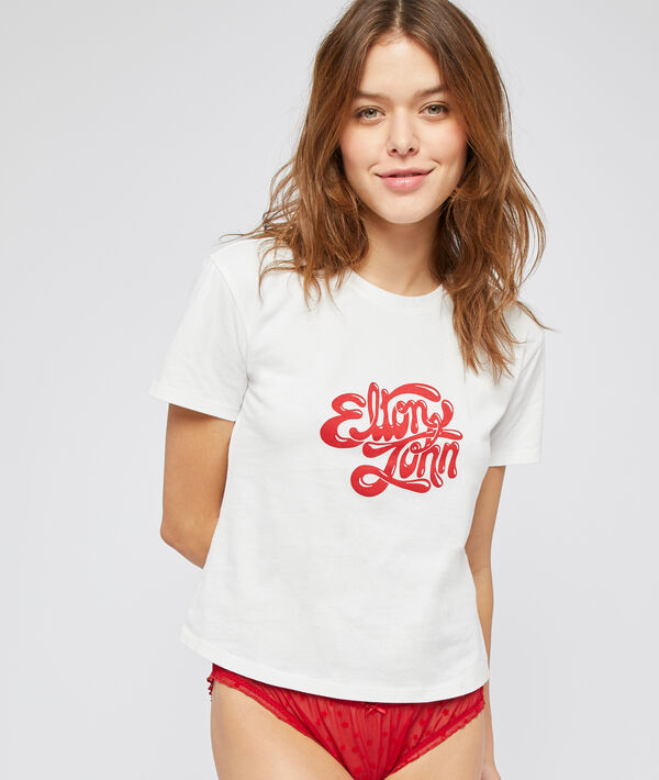Kuferek z t-shirtem i majteczkami Kuferek z t-shirtem i majteczkami