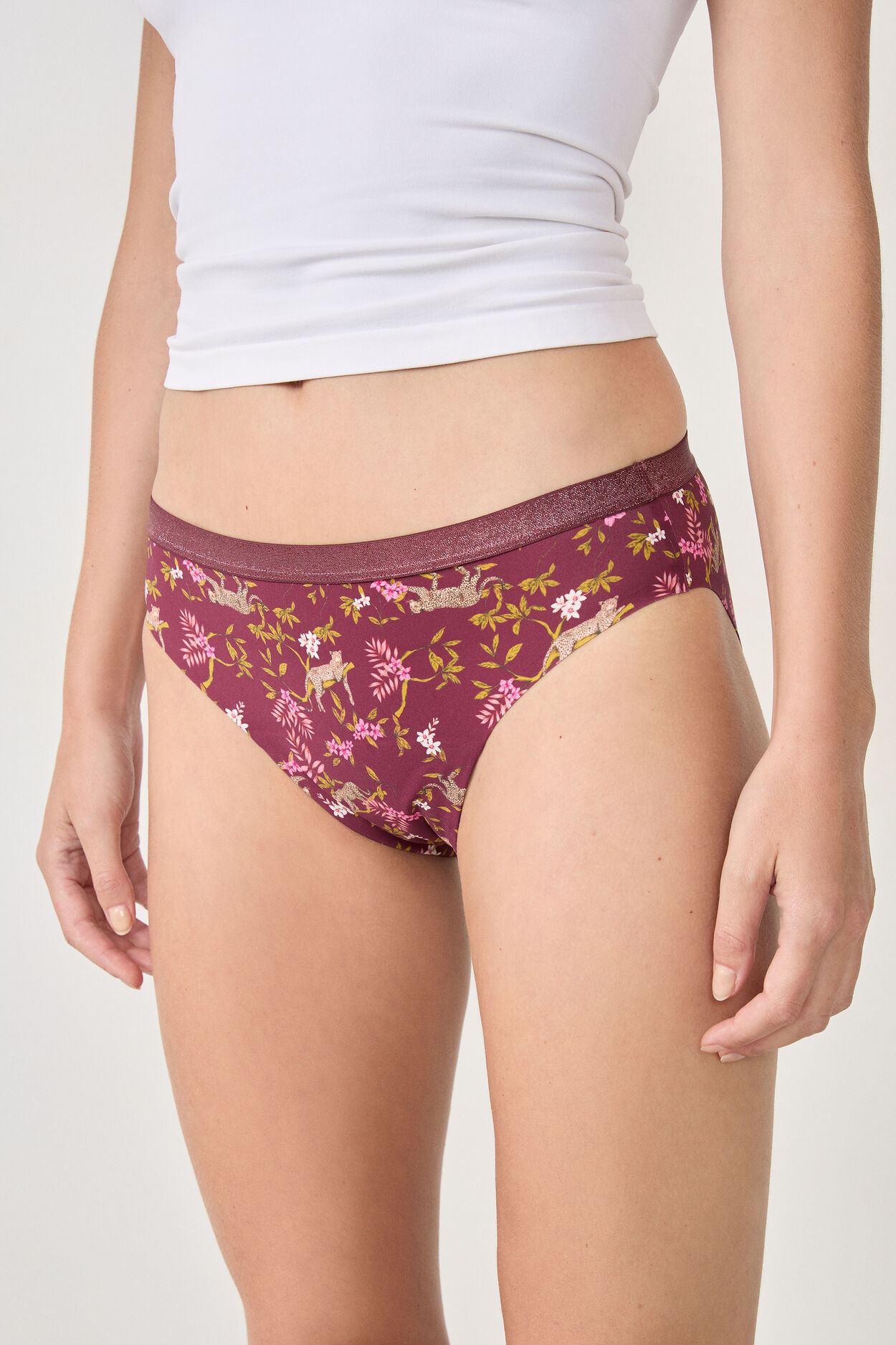 Obfite krwawienie - majtki menstruacyjne