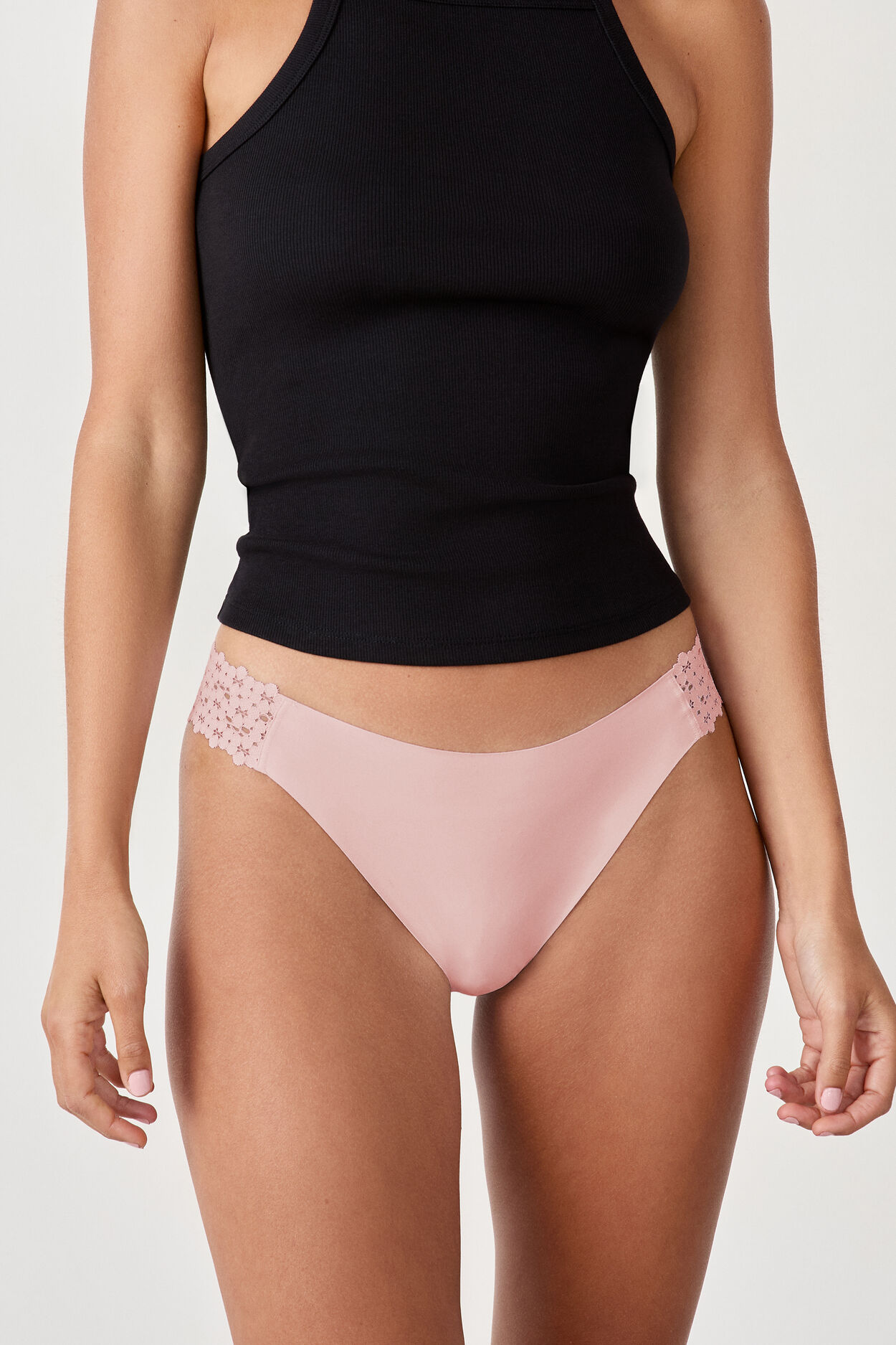 Culotte en microfibre et dentelle
