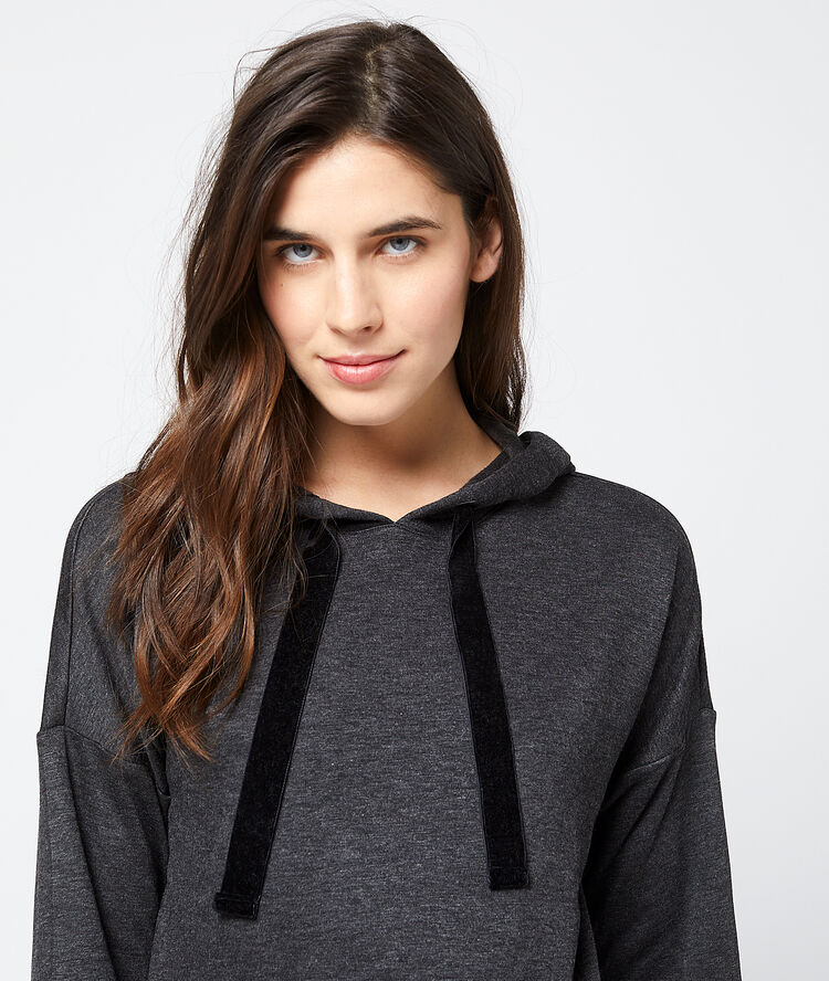 Bluza homewear z kapturem wiązanym aksamitnymi tasiemkami szary.