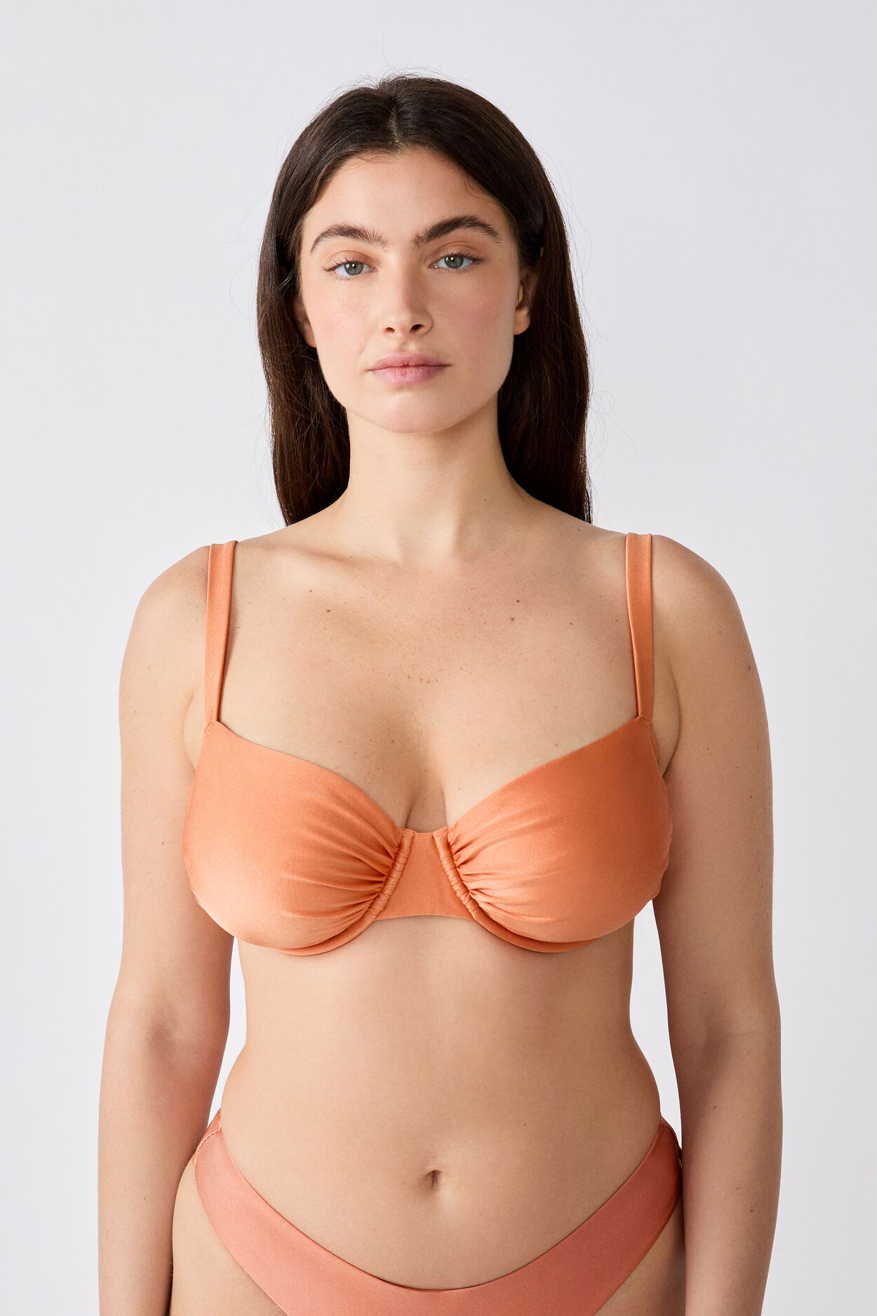 Góra od bikini z fiszbinami