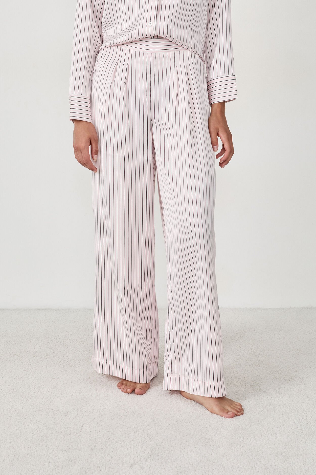 Pantalon de pyjama en satin à rayures