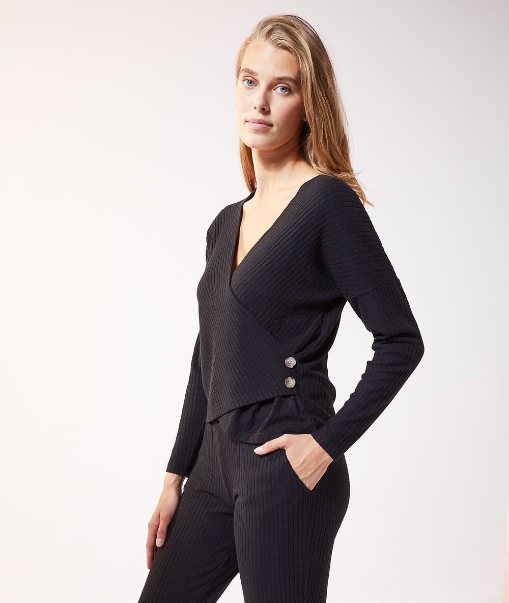 Top loungewear z dekoltem kopertowym czarny.