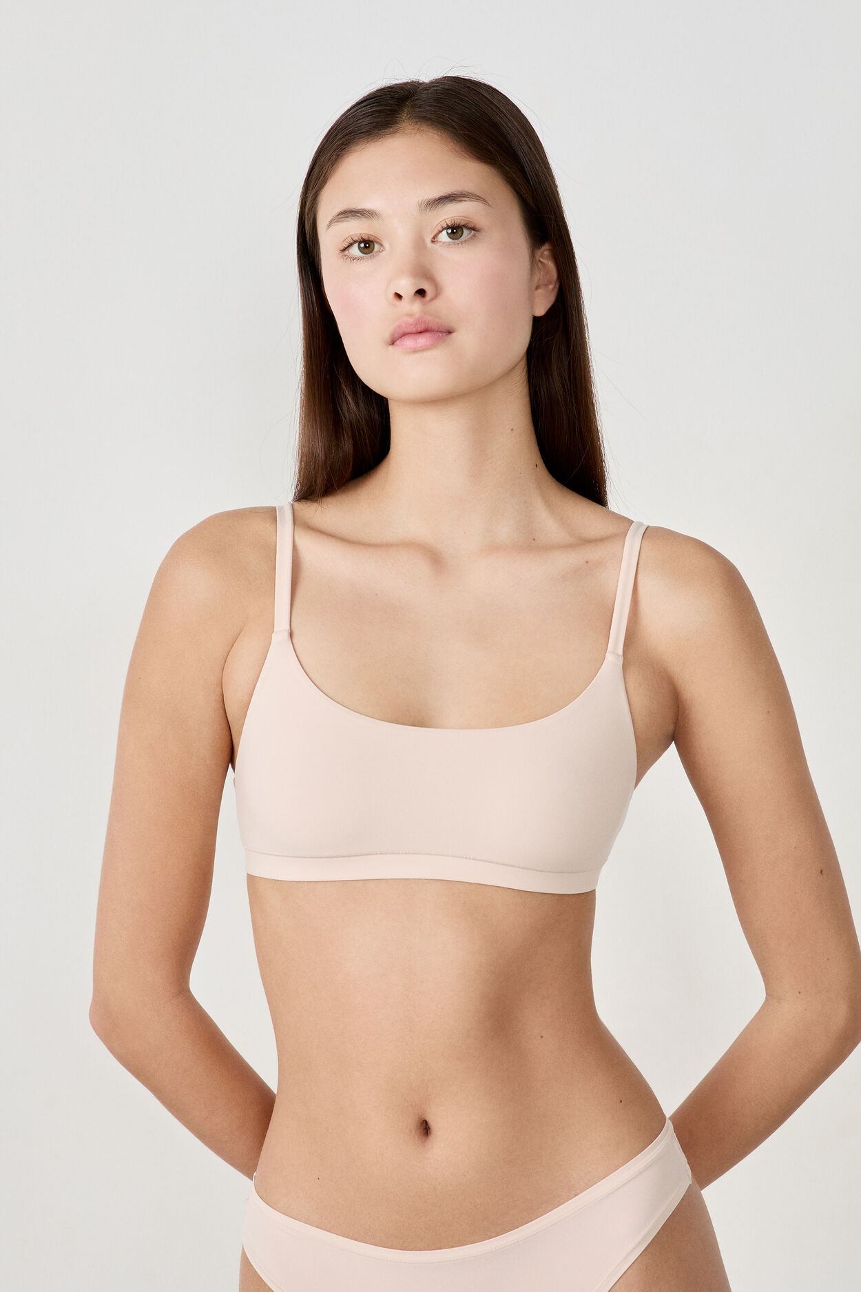 Brassière en microfibre