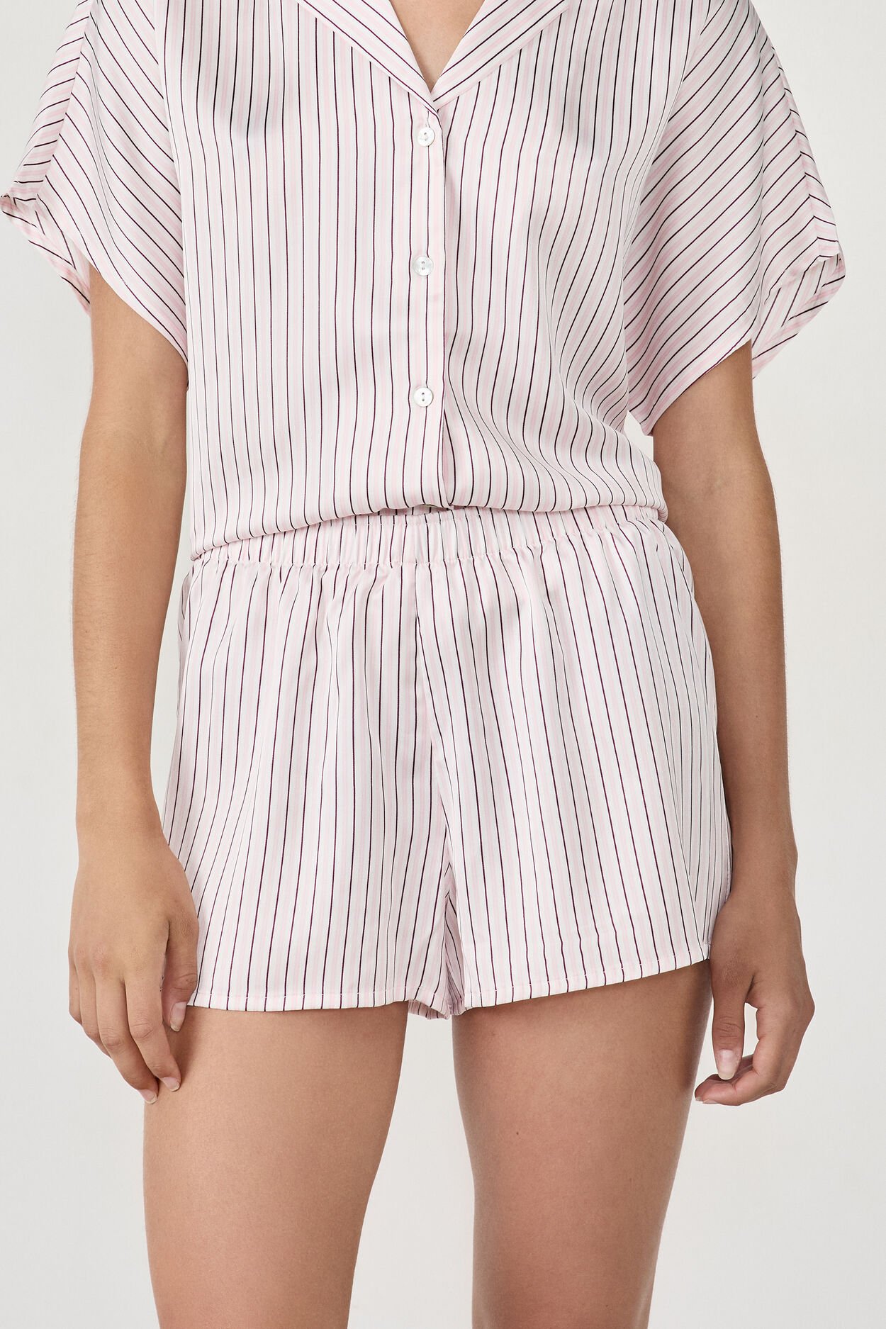 Short de pyjama satiné à rayures
