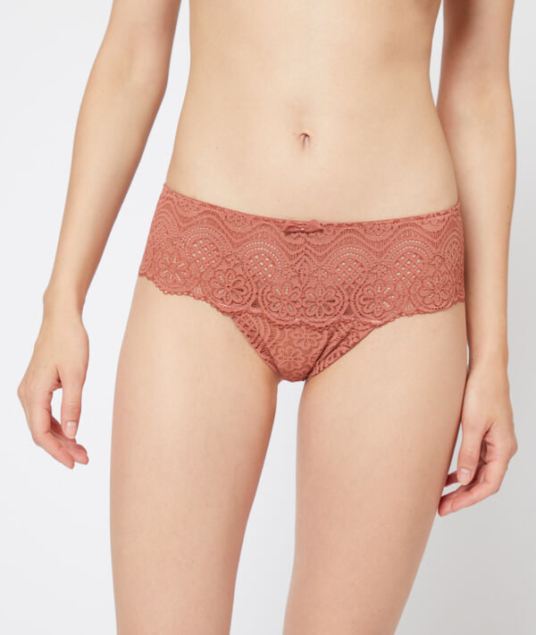Majtki typu tanga z koronki florystycznej Majtki typu tanga z koronki florystycznej;${refinementColor}
