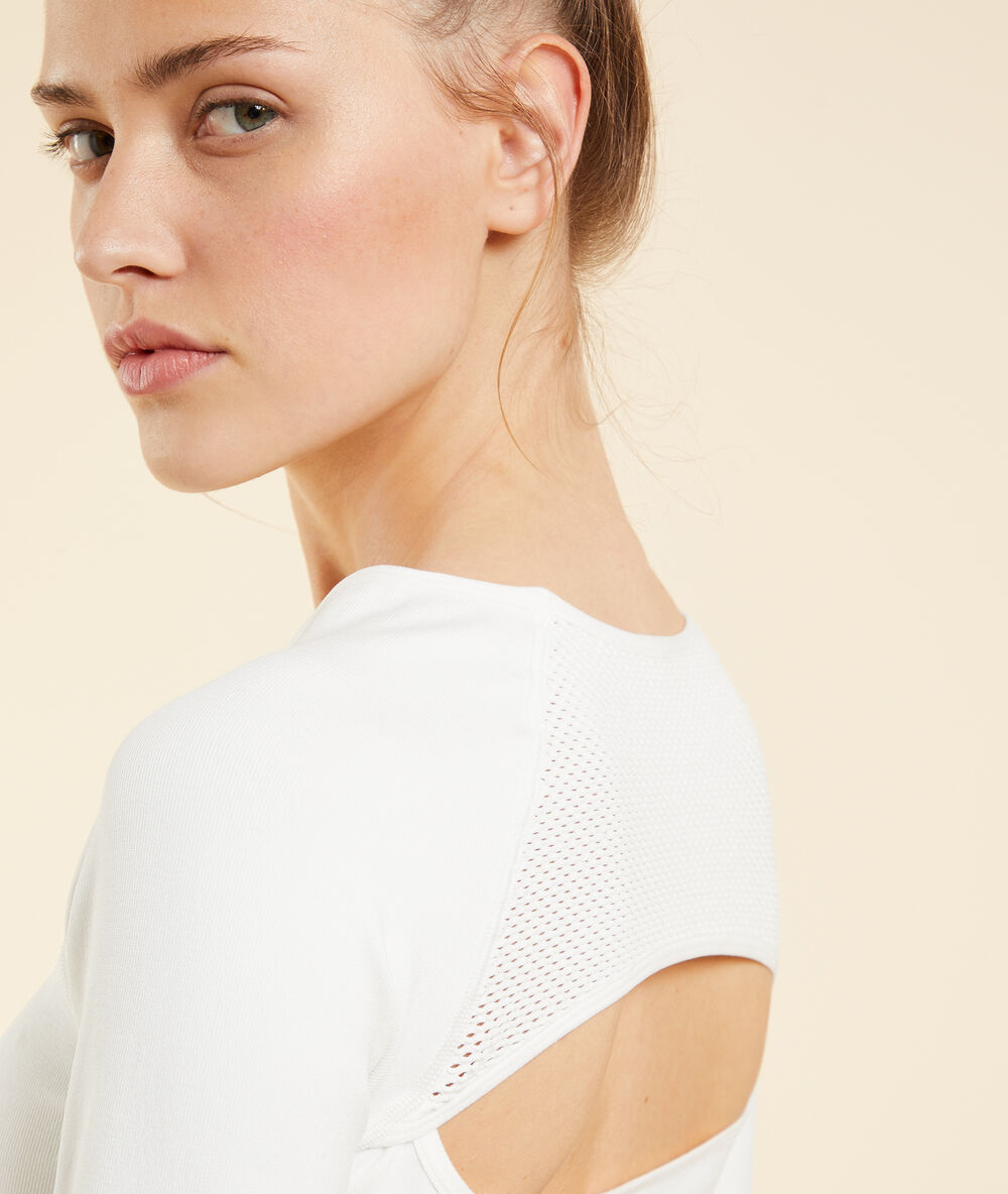 Crop-top z długimi rękawami ecru.
