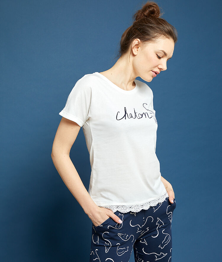 T-shirt z nadrukiem i napisem 'chaton' ecru.
