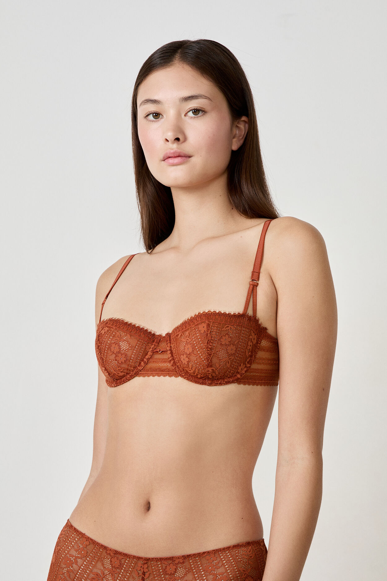 Soutien-gorge n.9 - balconnet en dentelle