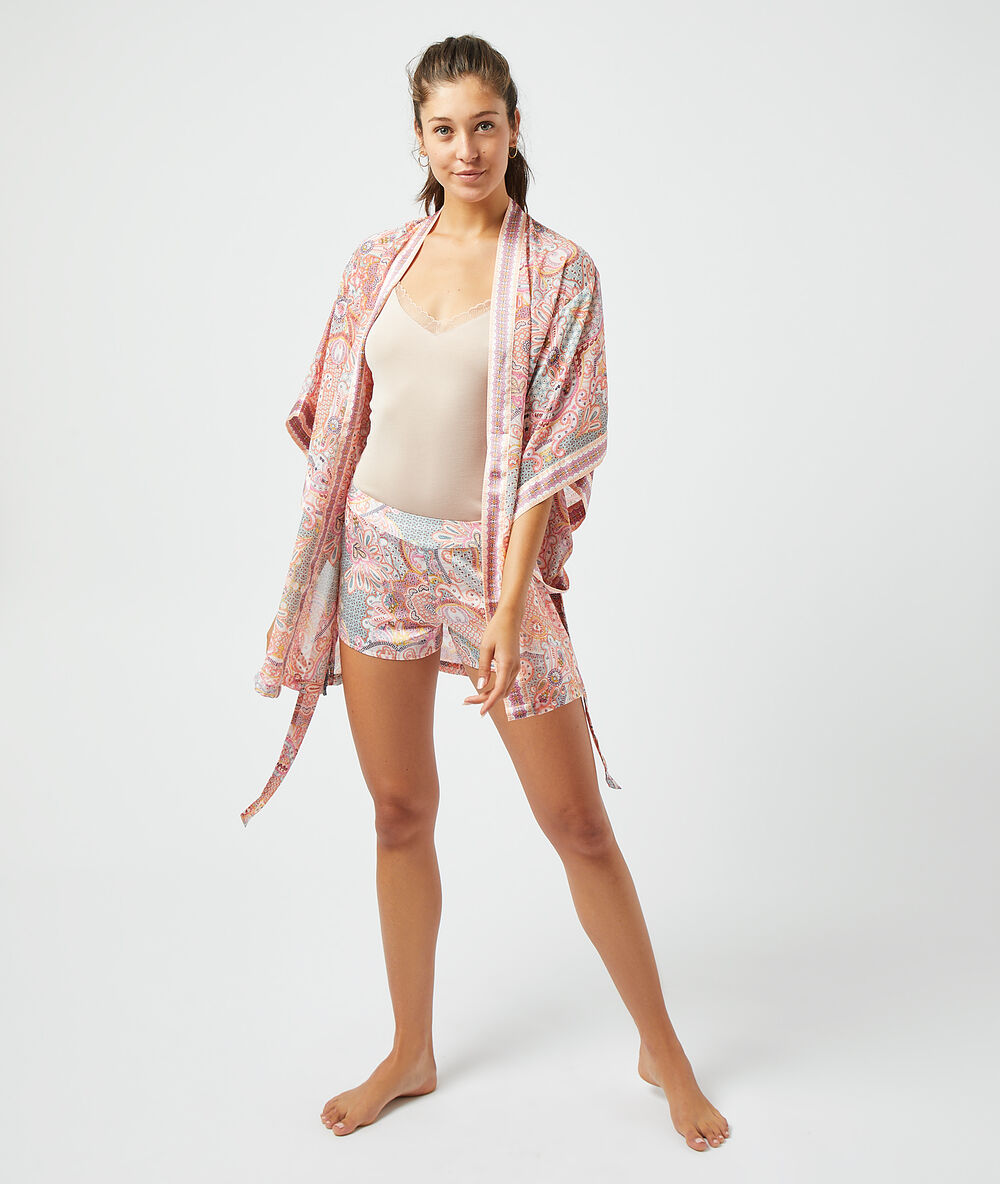 Satynowe kimono z nadrukiem wielokolorowy.