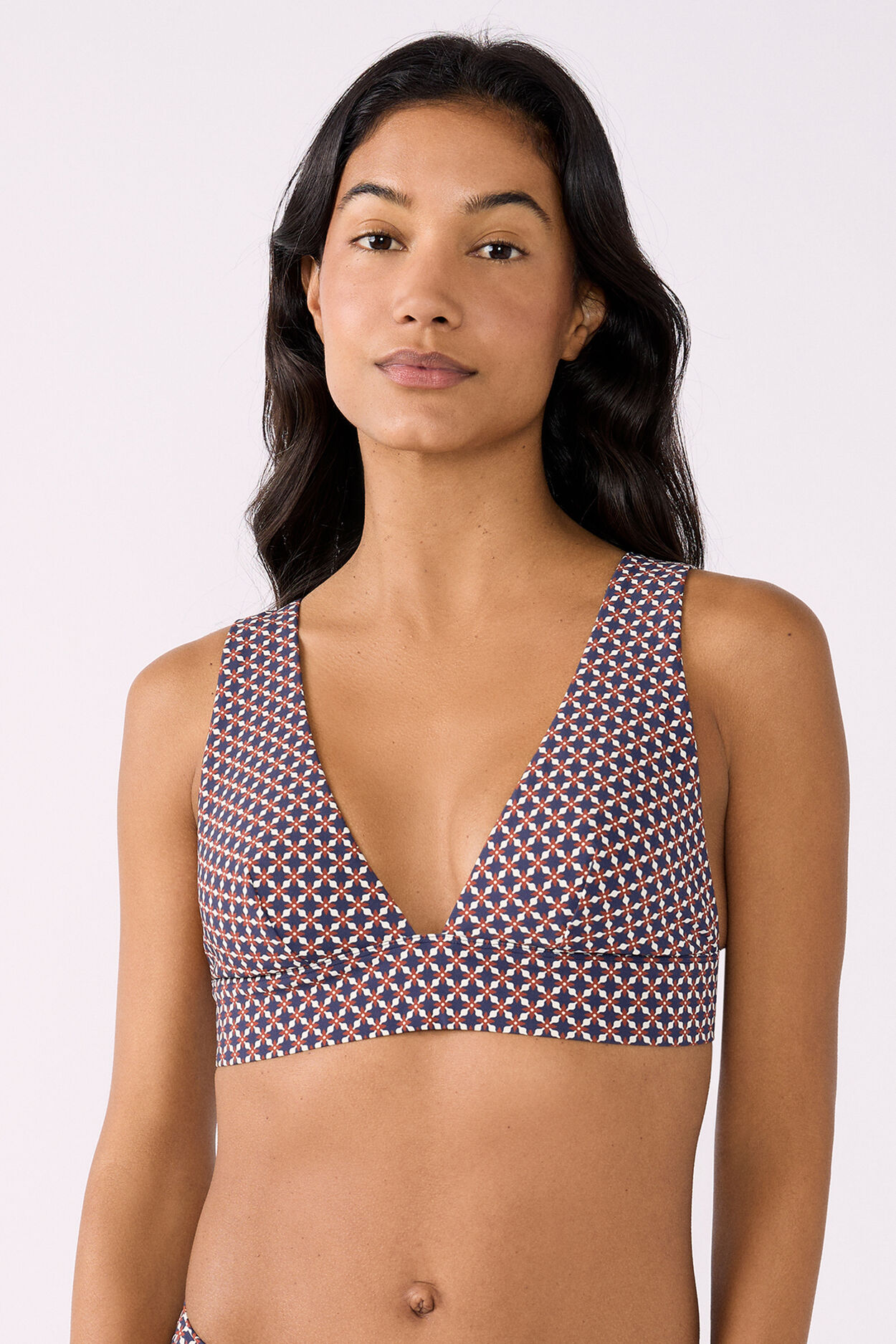 Trójkątny top od bikini z nadrukiem